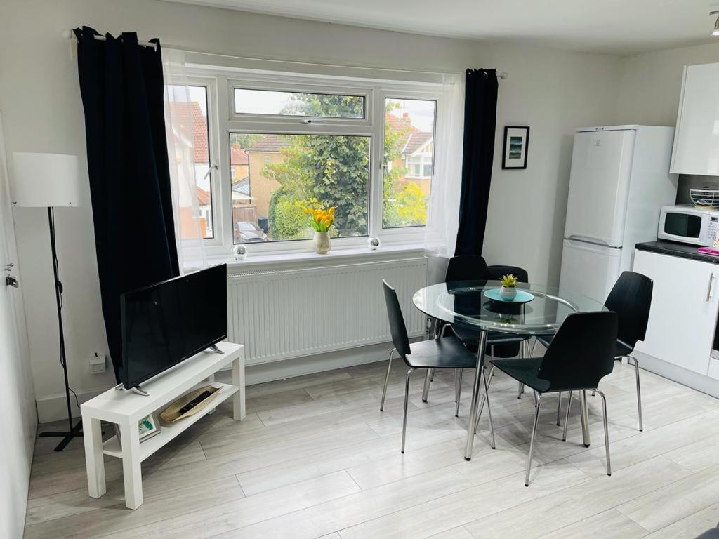 Enfield Chase Apartment Kültér fotó